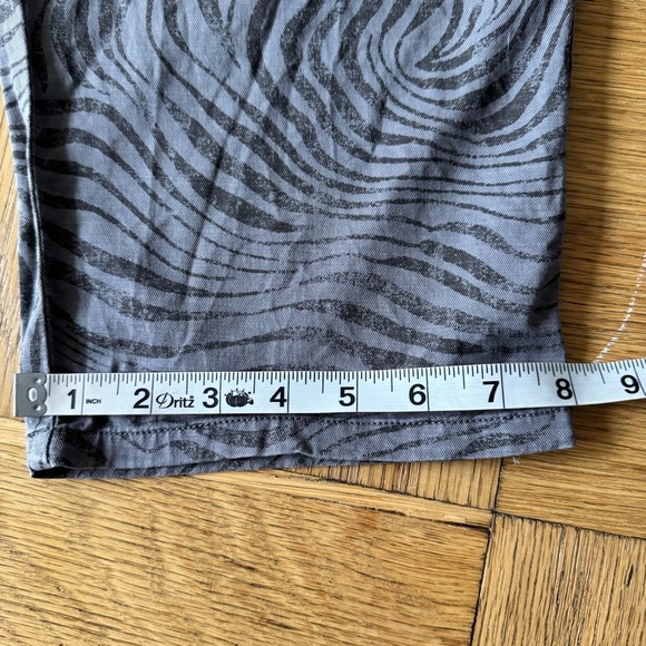 Pilcro Anthropologie Size 29 Zebra Print Cargo Pants Gray Utility Stretch Waist - Picture 13 of 13